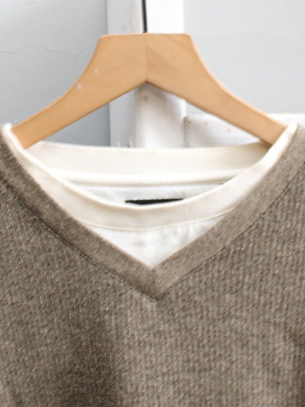 Hagger VTG 90s Y2K Brown Knit Pullover Sweater with Mock Tshirt Layer Size XL - Picture 3 of 5